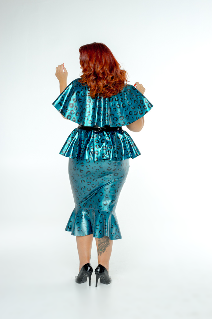 1I0A0253 FFFB x YG Square neck cap sleeve top, long peplum belt, cape and ruffle pencil skirt in teal leopard