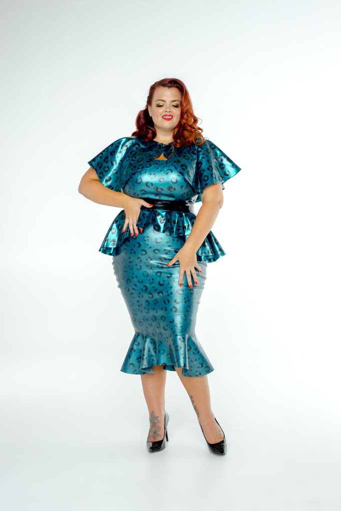 1I0A0293 FFFB x YG Square neck cap sleeve top, long peplum belt, cape and ruffle pencil skirt in teal leopard