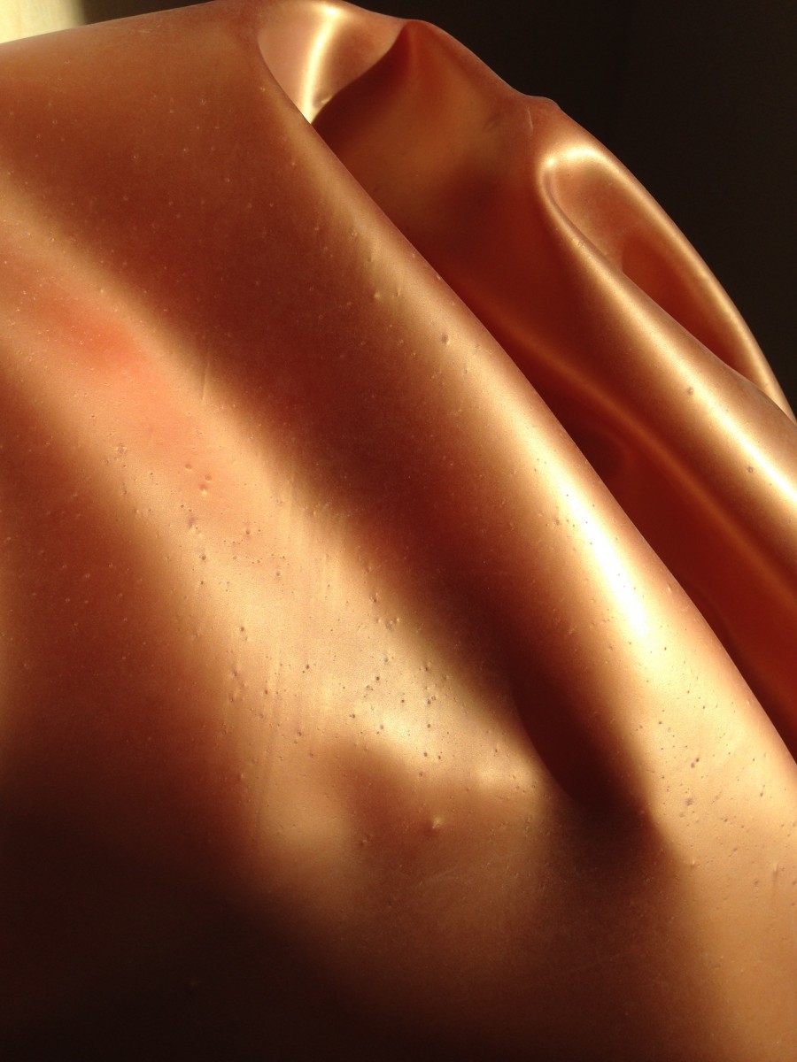 IMG_5893 Yummy gummy latex Bronze latex