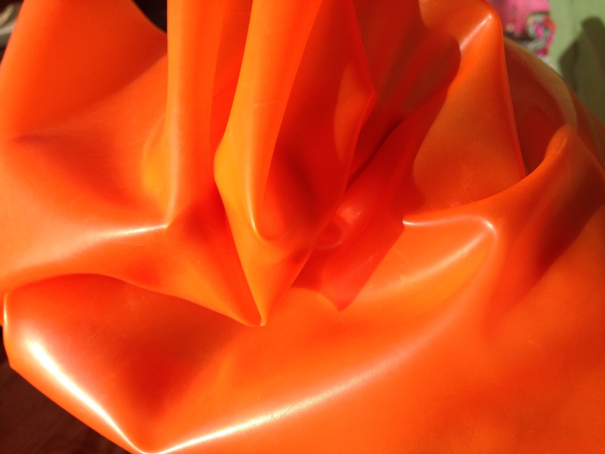 IMG_6836 Yummy Gummy Latex Orange UV Latex