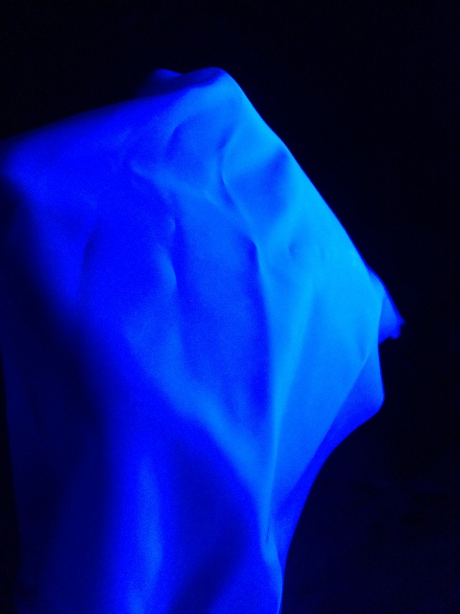 IMG_6891 Yummy Gummy Latex Blue UV Latex