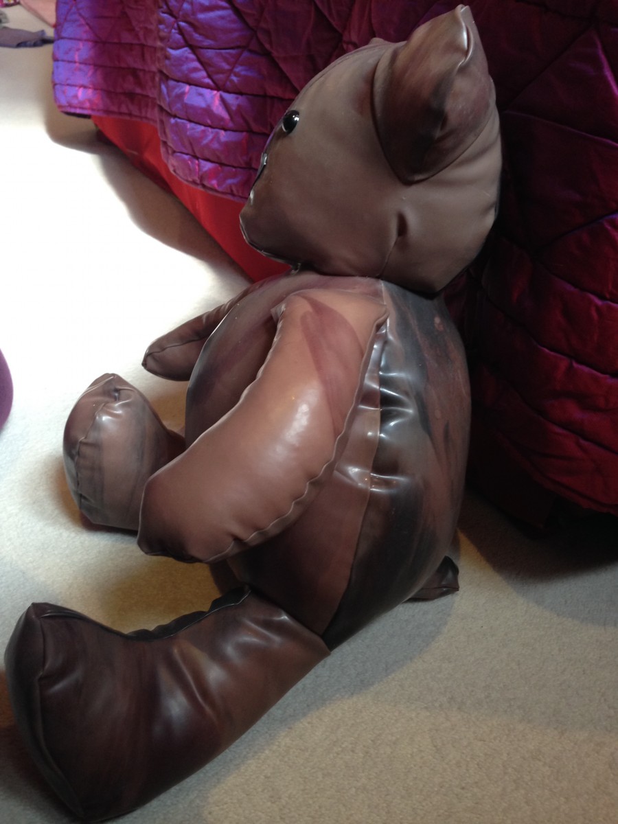 IMG_9333 Brown marble yummy gummy latex teddy bear Brown marble yummy gummy latex teddy bear