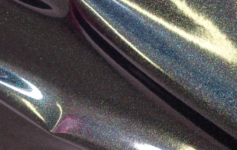 Screen-Shot-2015-09-28-at-16.11.17 Yummy Gummy Latex iridescent glitter in black latex
